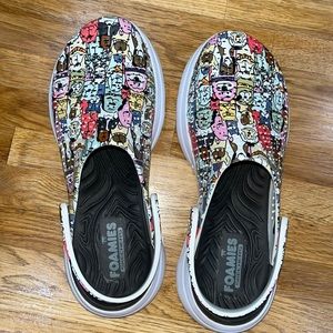 Cute dog/cat Sketchers Foamies